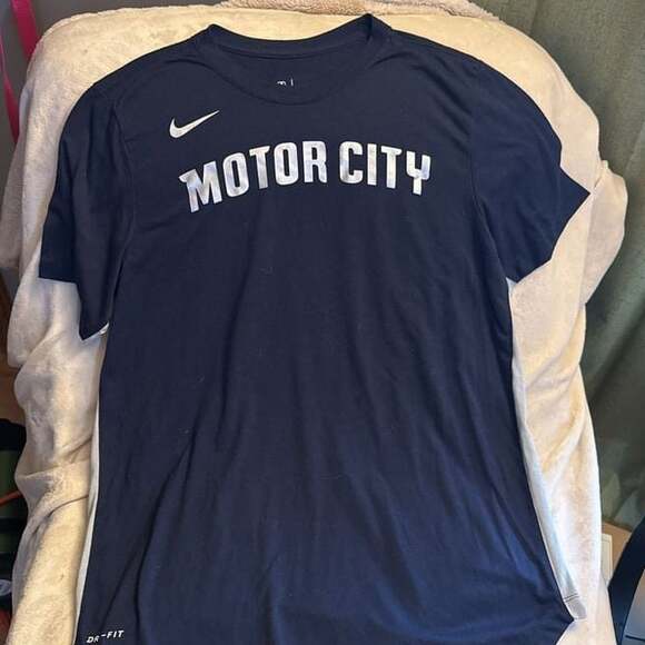 Nike Detroit "Motor City" T-Shirt - Picture 1 of 5